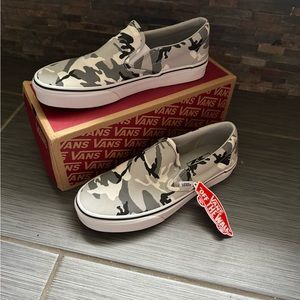 Van slip on women’s size 9
